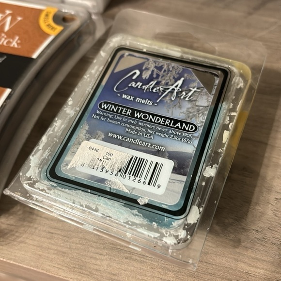 LOT OF 14 PRE OWNED, PARTIAL AND NEW WAX WARMER BARS-SOME ARE SCENTSY - Picture 5 of 16